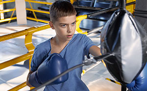 Outraged Sister Demands An Eight-Hour Road Trip For Kid’s Boxing Match, Sparks A Family Feud