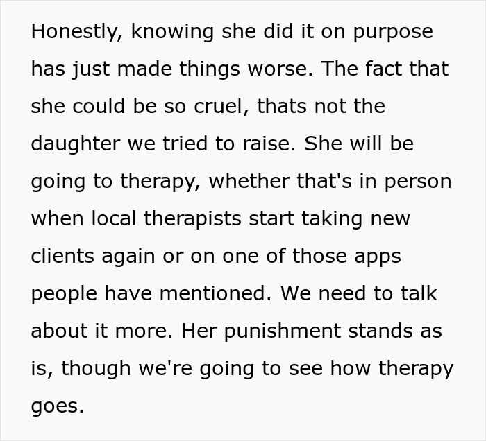 Teen Claims Her Dad &ldquo;Ruined Her Future&rdquo; After Making Her Pay For The Wedding Dress She Destroyed