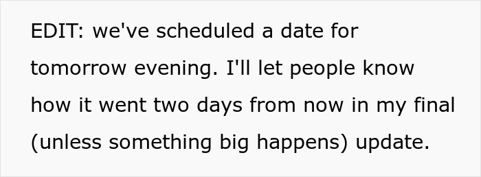 Text post about scheduling a date, related to a man&rsquo;s love story reconnecting with an ex he never stopped thinking about.