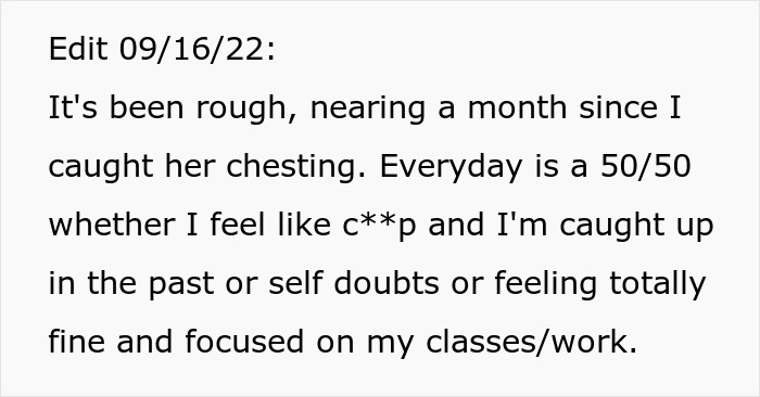 O relacionamento “perfeito” do homem desmorona depois que a namorada trai, pega o gato e desaparece