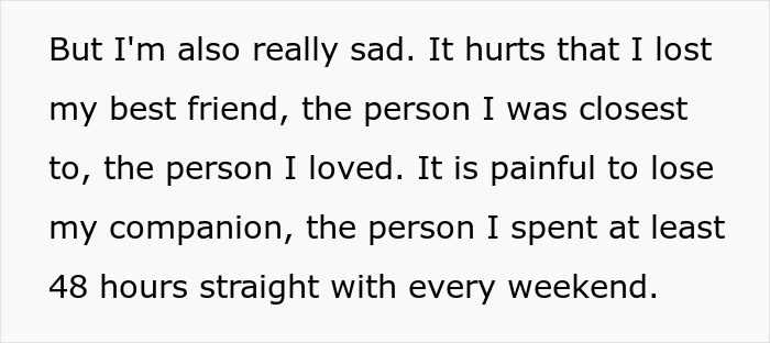 Mulher questiona sua sanidade depois que namorado militar se casa com outra pessoa e chama isso de “normal”