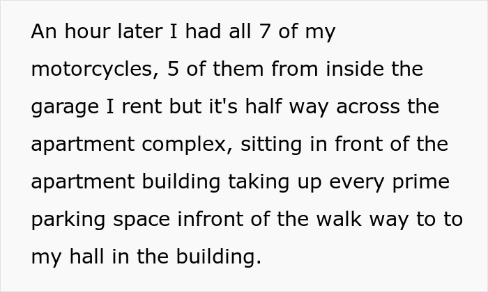 Mulher usa inteligência e todas as 7 motocicletas para ensinar ao vizinho chato uma lição sobre estacionamento justo em complexo de apartamentos. Mulher usa inteligência e todas as 7 motocicletas para ensinar ao vizinho chato uma lição sobre estacionamento justo em complexo de apartamentos.
