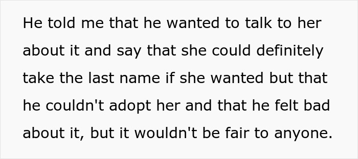 Homem se recusa a adotar a enteada depois de criá-la por 10 anos e parte seu coração Homem se recusa a adotar a enteada depois de criá-la por 10 anos e parte seu coração