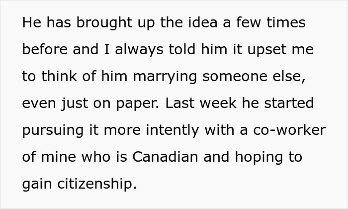 Mulher questiona sua sanidade depois que namorado militar se casa com outra pessoa e chama isso de “normal”