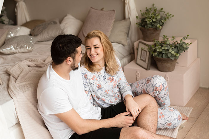 Man Terrified When GF&rsquo;s Sister Tells Him She&rsquo;s Also Pregnant, Doesn&rsquo;t Expect The Twist That Comes