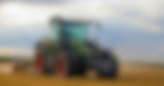 “How Sharp Is Your Vision?”: Try Naming All 28 Items We Blurred Out In These Images