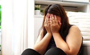 Woman Dumps BF Immediately After The Shock Of What He Told Her Younger Sister Wears Off