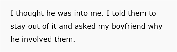 Cara vê um vídeo antigo de sua namorada, seu comentário nojento a deixa traumatizada Cara vê um vídeo antigo de sua namorada, seu comentário nojento a deixa traumatizada