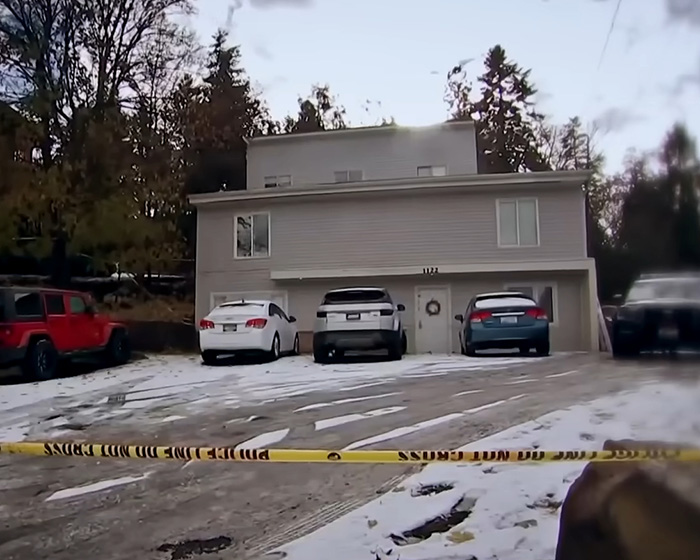 Momento arrepiante Bryan Kohberger discute seus homicídios na faculdade com um funcionário do DMV Momento arrepiante Bryan Kohberger discute seus homicídios na faculdade com um funcionário do DMV