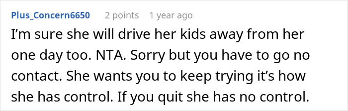 Screenshot of a Reddit comment discussing cutting contact with family due to niblings being brainwashed to hate him.