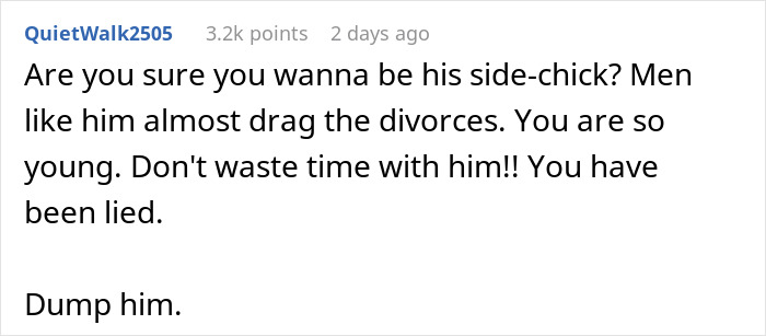 Screenshot of an online comment warning about a boyfriend&rsquo;s double life and advising to avoid heartbreak and lies.