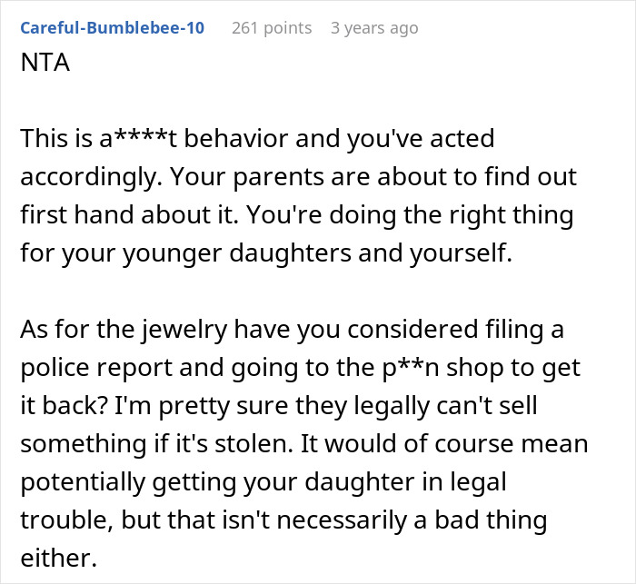 Woman Kicks Out Oldest Daughter After She Sells Family Heirlooms That She Didn’t Even Inherit Woman Kicks Out Oldest Daughter After She Sells Family Heirlooms That She Didn’t Even Inherit