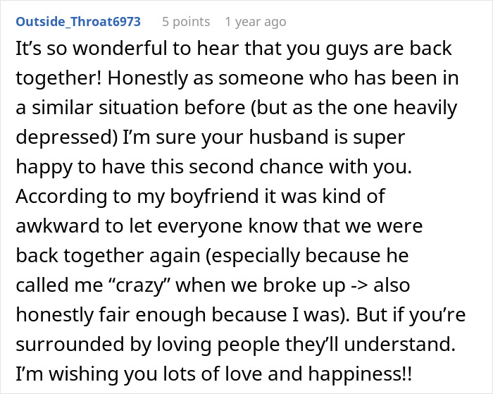 Screenshot of an online comment sharing support for a man&rsquo;s love story reconnecting with his ex after years apart.