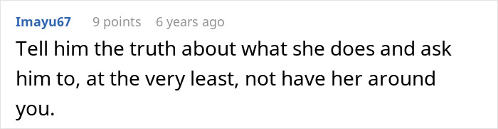 Comment suggesting to tell the truth about boyfriend&rsquo;s female friend and ask him to keep her away for coexistence.