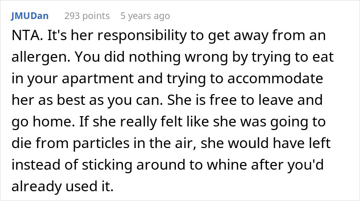 Lady Won't Stop Eating Peanut Butter Because Roomie's Unannounced Guest Is Allergic, Drama Ensues