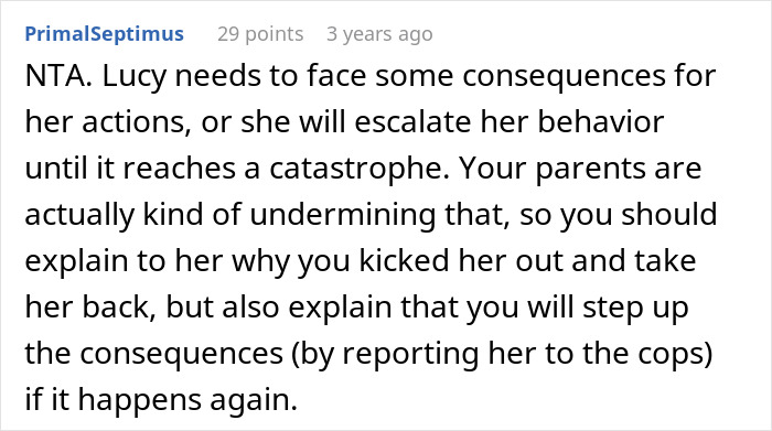 Woman Kicks Out Oldest Daughter After She Sells Family Heirlooms That She Didn’t Even Inherit Woman Kicks Out Oldest Daughter After She Sells Family Heirlooms That She Didn’t Even Inherit