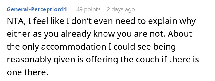 Forum comment discussing a woman furious her friends don&rsquo;t want to share a room with her on vacation.