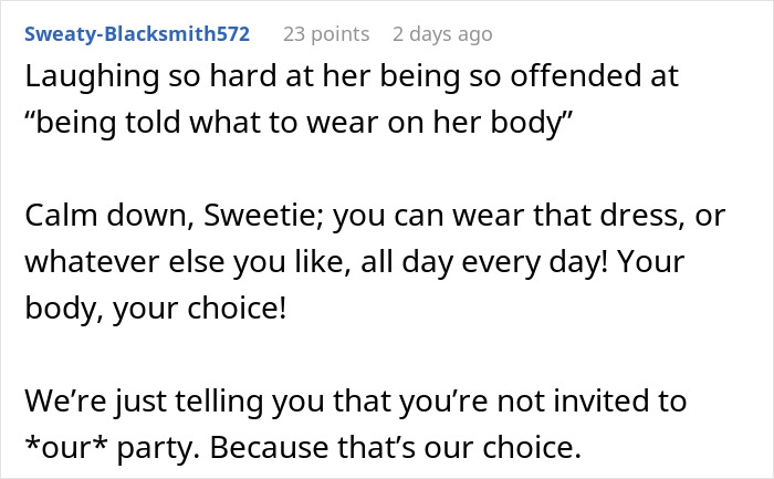 Text post discussing a woman wanting to wear a white dress to a wedding and others telling her to calm down.