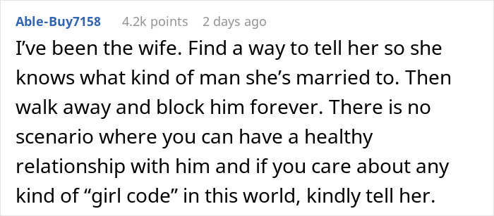 Screenshot of an online comment sharing advice after a woman&rsquo;s world crumbles due to boyfriend&rsquo;s double life revelation.