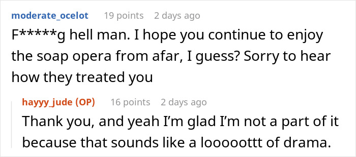 Screenshot of a Reddit conversation where a gay man discusses being kicked out and parents&rsquo; retirement expectations.