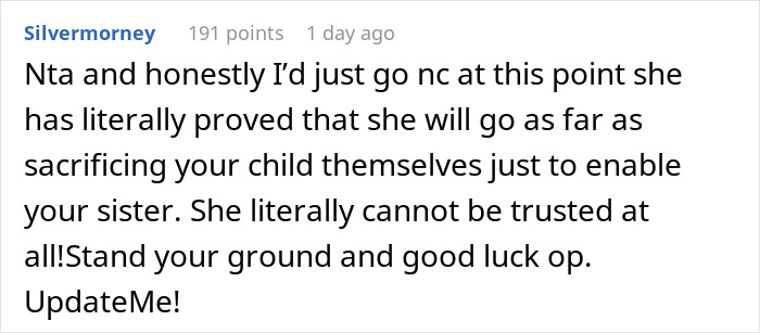 User comment expressing distrust and advice to stand ground about changing baby name secretly during pregnancy.