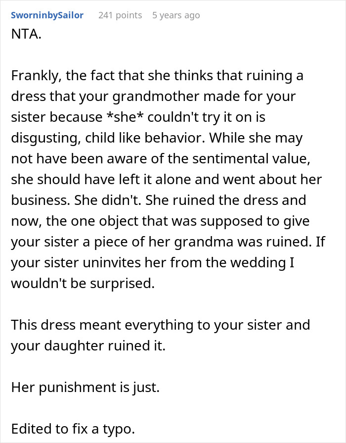 Teen Claims Her Dad &ldquo;Ruined Her Future&rdquo; After Making Her Pay For The Wedding Dress She Destroyed