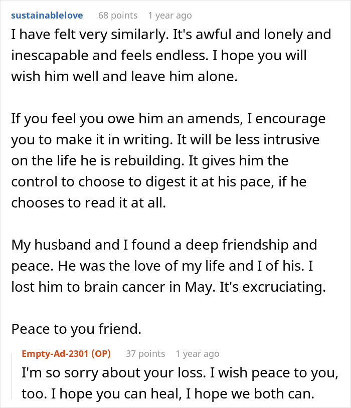 Screenshot of heartfelt online comments about reconnecting with an ex, reflecting on love and healing shared by internet users.