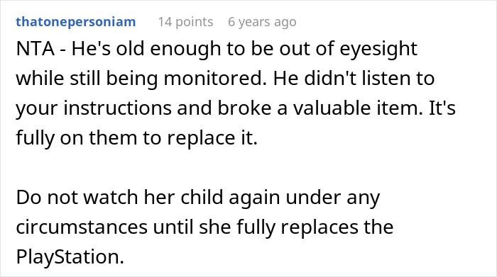 Comment discussing an 11-year-old breaking aunt&rsquo;s PS4 and the mom refusing replacement as she didn&rsquo;t cause the damage.