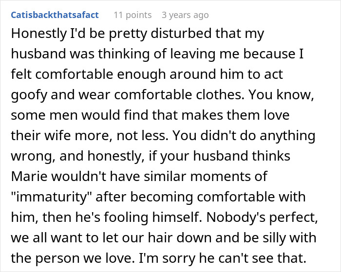 Alt text: Woman&rsquo;s innocent goofy joke reveals husband&rsquo;s horrible cheating behavior in a heartfelt online comment.