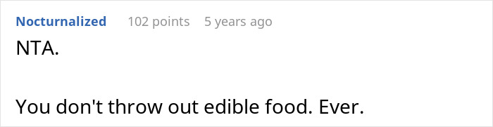 Screenshot of an online comment defending a mom teaching her vegan teen a lesson about wasting food by making her cook meat.