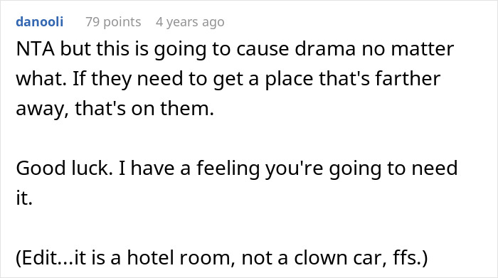 Family Ignores All Booking Warnings, Then Demands To Stay With Couple In Their Hotel Room
