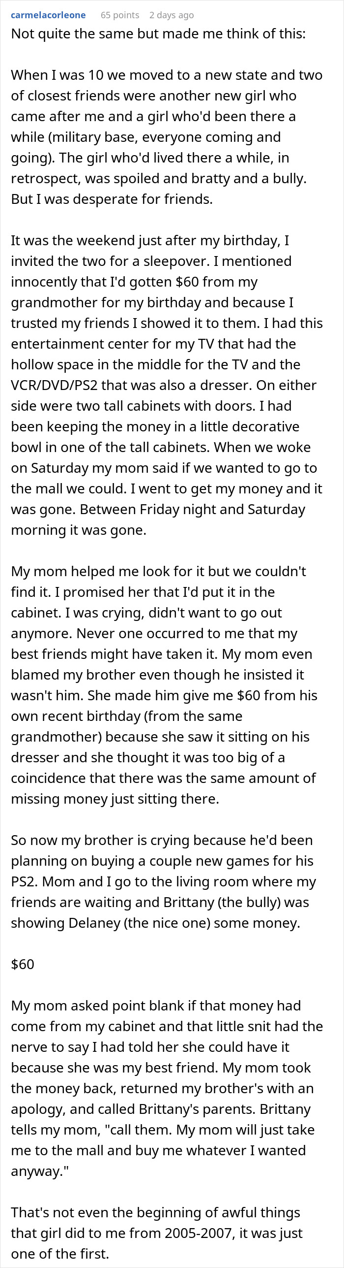 DnD guest caught stealing manga and figurines, acting calm and chatting like nothing happened during the bust.