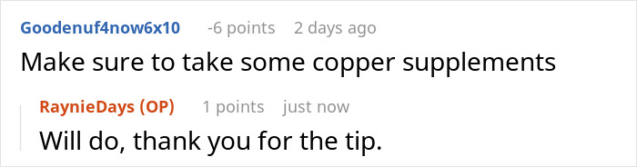 Screenshot of a forum conversation warning about coughing up blood days after a car accident, urging caution.