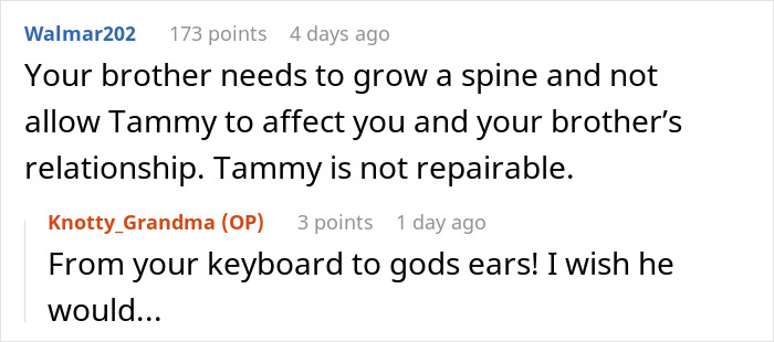 SIL Calls Kids "Misfits" At Family Photo Shoot, Mom's Hilarious Clapback Triggers A 10-Year Family Feud