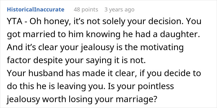 Woman Wants 18YO Stepdaughter To Move Out As She Was Already “Nice Enough To Let Her Stay For 6 Years” Woman Wants 18YO Stepdaughter To Move Out As She Was Already “Nice Enough To Let Her Stay For 6 Years”