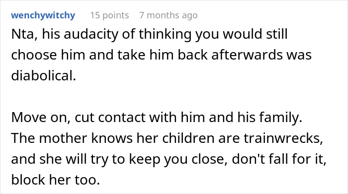 Text post showing an online comment advising to cut contact with boyfriend and his pregnant mistress in front of coworkers.