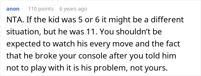 Comment discussing responsibility of 11-year-old who broke aunt's PS4 and the mom refusing to replace it.