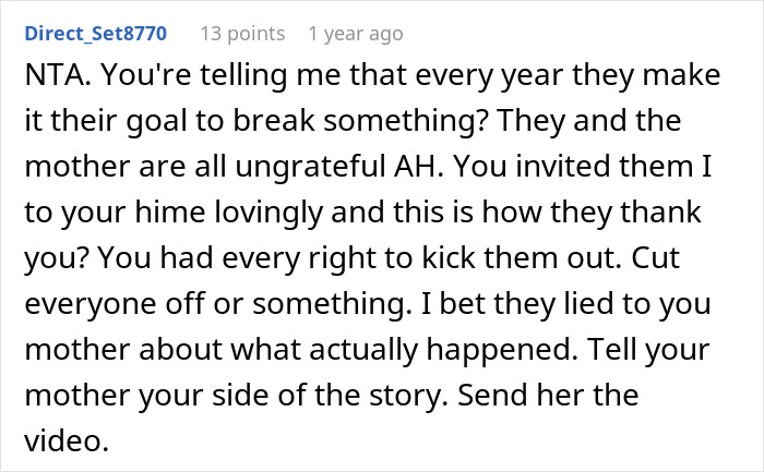 Woman Kicks Sister And Her “Monster” Kids Out In The Middle Of The Night, Bans Them From Visiting Woman Kicks Sister And Her “Monster” Kids Out In The Middle Of The Night, Bans Them From Visiting