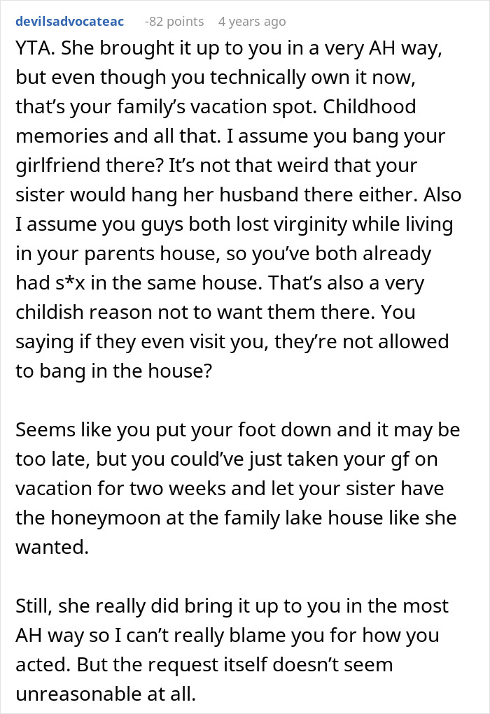 Text comment discussing a sibling conflict over using a family vacation house for a honeymoon, highlighting relationship tensions. Text comment discussing a sibling conflict over using a family vacation house for a honeymoon, highlighting relationship tensions.