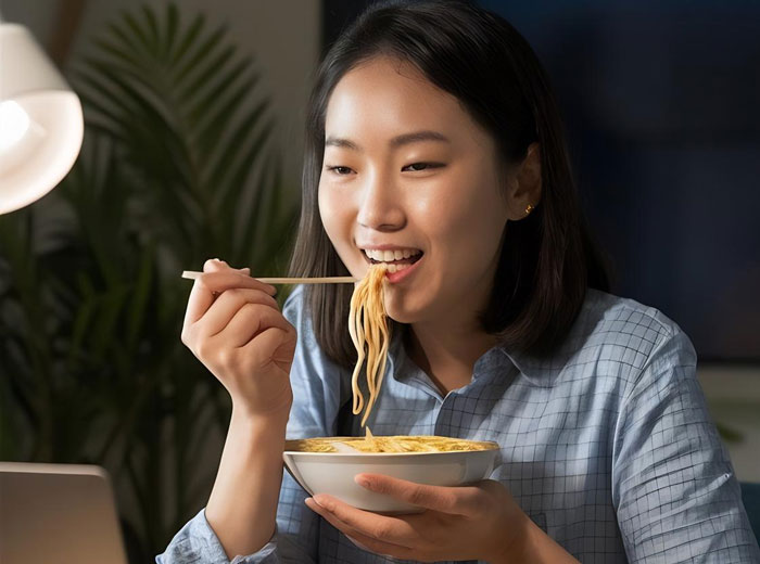 Lady Reports Coworker For Complaining About "Cultural" Food, Says Her &ldquo;Nausea&rdquo; Is &ldquo;Repressed Racism&rdquo;