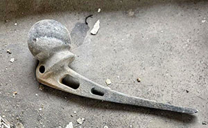 79 People Share The Strange Things Previous Owners Left Behind In Their Homes