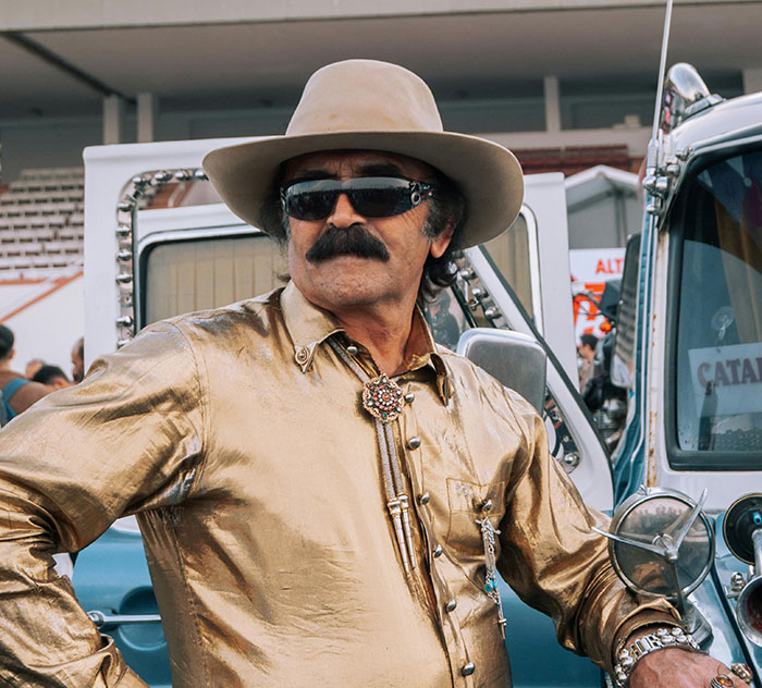 69 Men Being Super Creepy And Hitting On Women