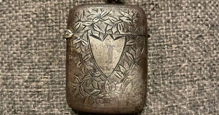 69 Of The Coolest And Most Interesting Antiques That Folks Scored In Their Lives