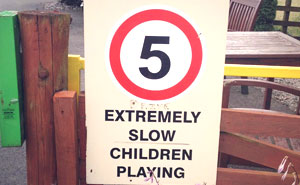 50 Signs That Went So Wrong They Turned Into Comedic Gold (New Pics)