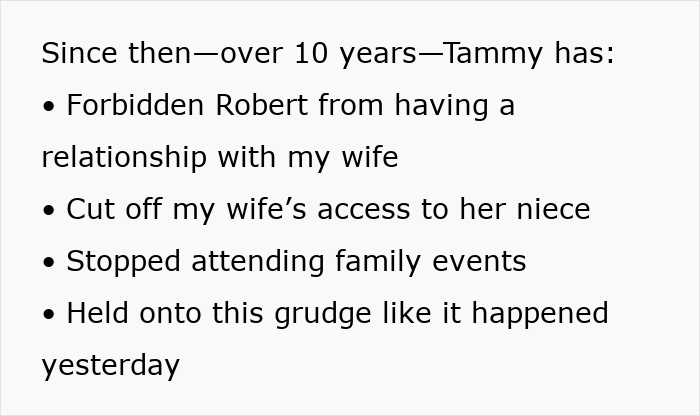 SIL Calls Kids "Misfits" At Family Photo Shoot, Mom's Hilarious Clapback Triggers A 10-Year Family Feud