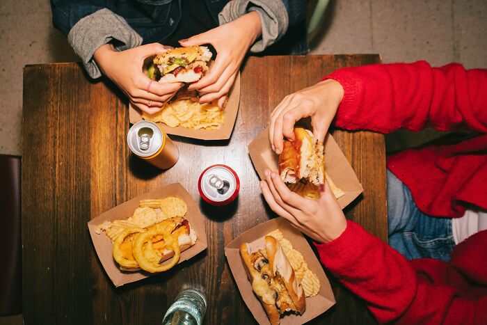 32 People Who Took Their Lives In A Different Direction After High School Than Anyone Expected