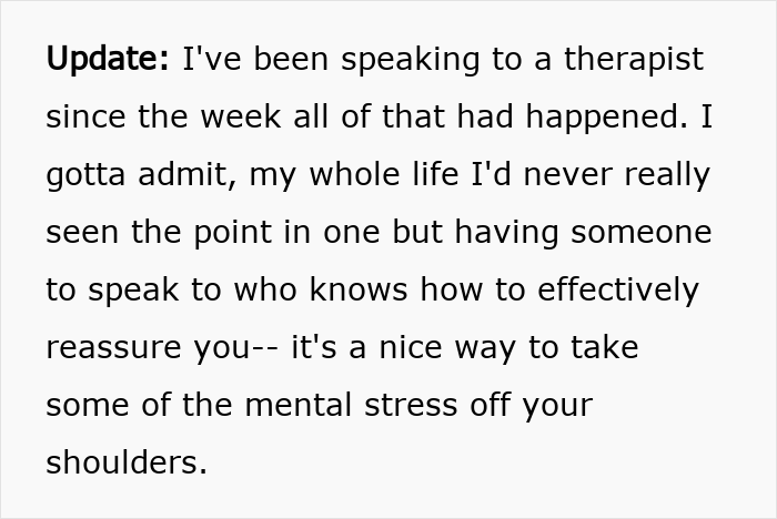 O relacionamento “perfeito” do homem desmorona depois que a namorada trai, pega o gato e desaparece
