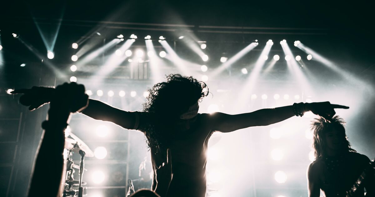 Only True Millennials Will Recognize All 27 Opening Lyrics Of These ’80s & ’90s Songs