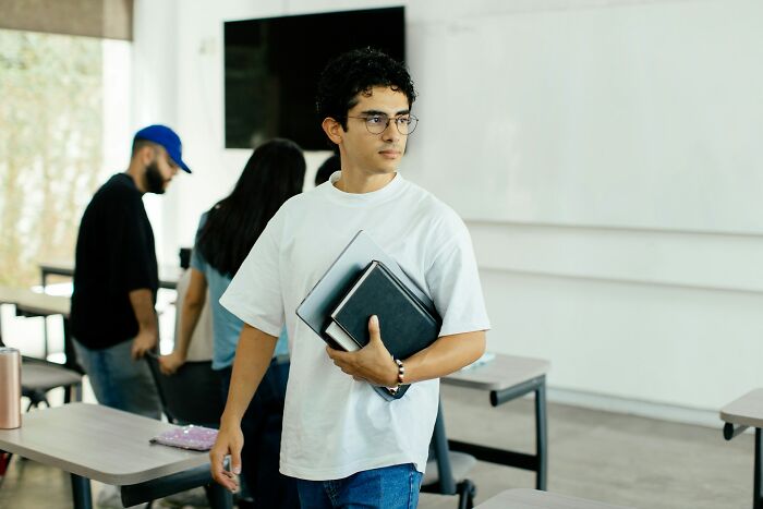 "My Favorite Self-Burn": 77 Savage Comebacks People Use After Someone Insults Them