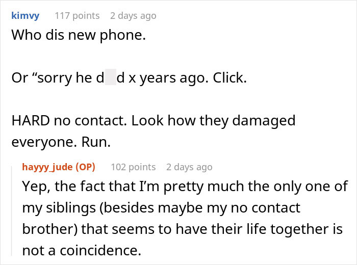 Captura de tela de uma conversa no Reddit discutindo o conflito de um homem gay com os pais sobre o financiamento da aposentadoria após ser expulso.